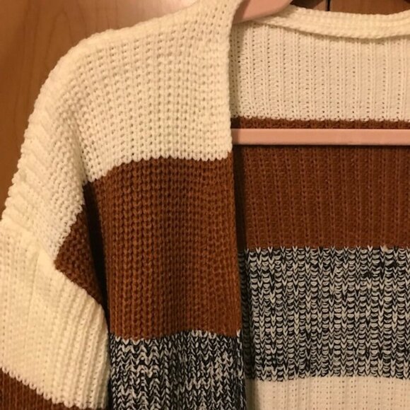 NWT Cupshe Women's Cardigan Sweater Knit Striped Sweater Long Sleeve Size Small - Picture 5 of 11